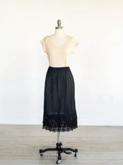 Sweet Salt Antique Skirt Extender 28 Inch Black