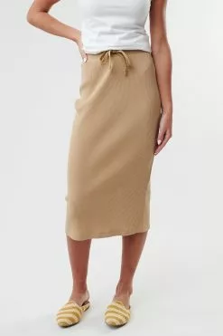 Sweet Salt Skirt Pencil Back Slit Beige