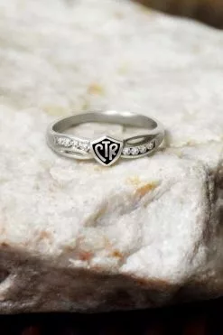 Bow CTR Ring Antiqued Sterling Silver Sizes 4-10.5